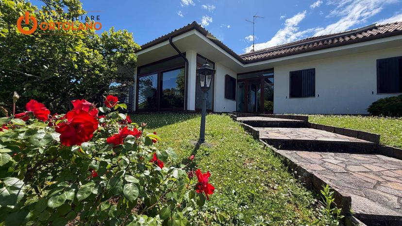 Villa in Via dell'Agricoltura 13, Gradisca d'Isonzo — foto 2 di 5