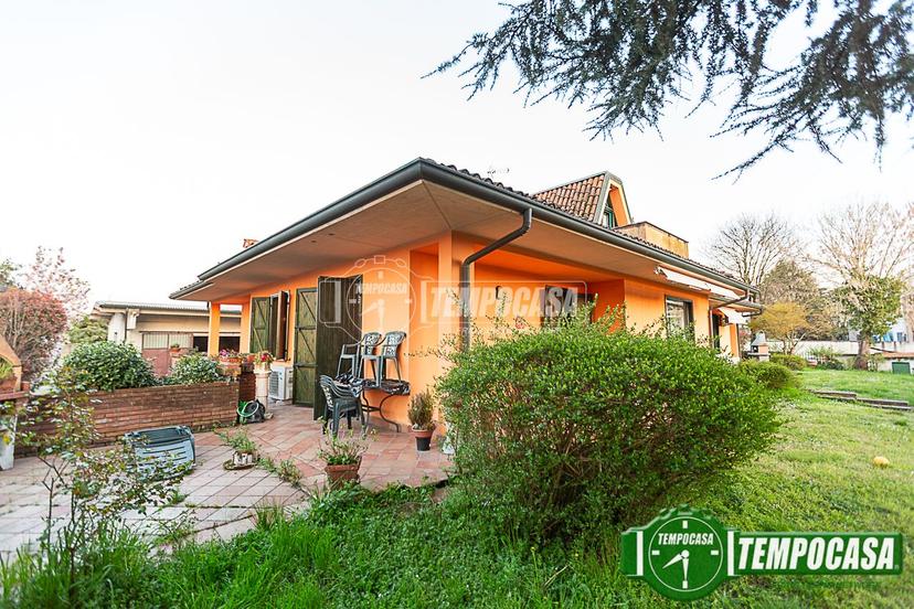 Villa a schiera in Viale Pietro Nenni, Codogno — foto 3 di 5