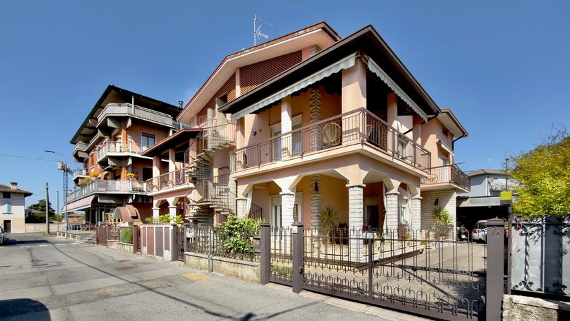 Trilocale in Via N. Bixio 5, Borgosatollo — foto 2 di 5