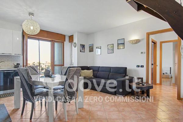 Bilocale in Via Giovanni Falcone 24a, Calcinate — foto 4 di 5