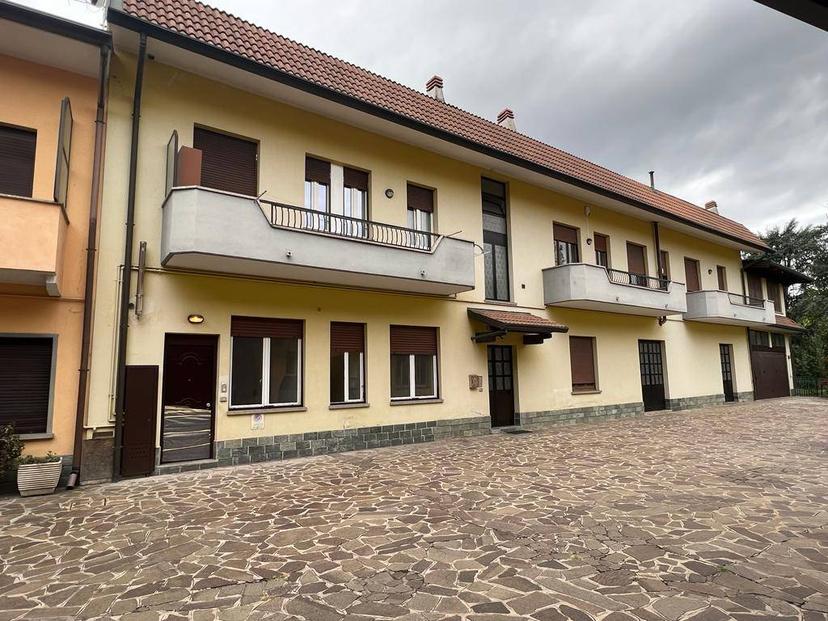Bilocale in Via Giuseppe Verdi 9, Cesano Maderno — foto 4 di 5