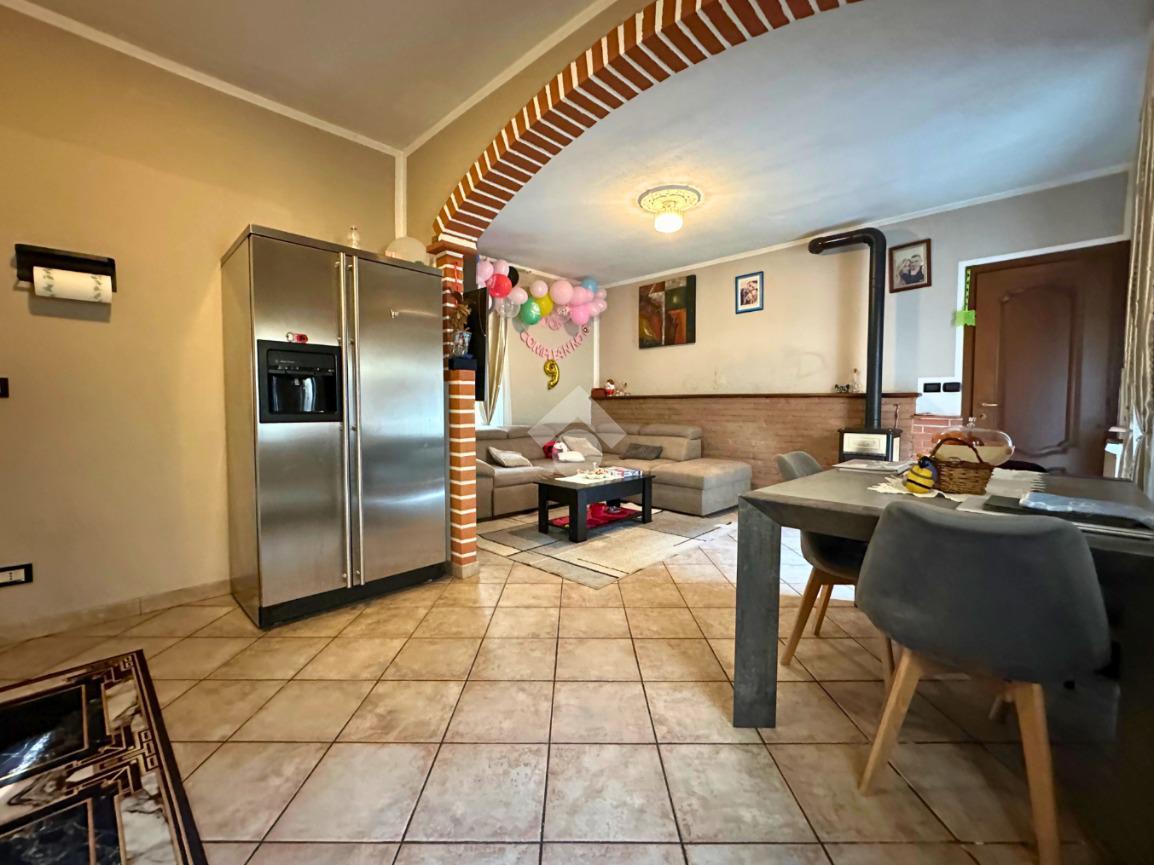 Casa indipendente in Vicolo San Benedetto 2, Santhià