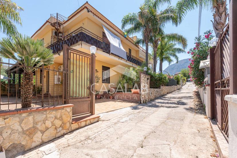 Villa in Via Val di Mazzara 10, Carini