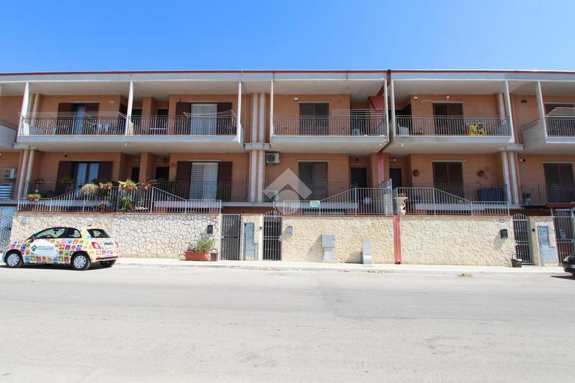 Villa a schiera in Viale Antonio Canova 136, Lucera — foto 3 di 5