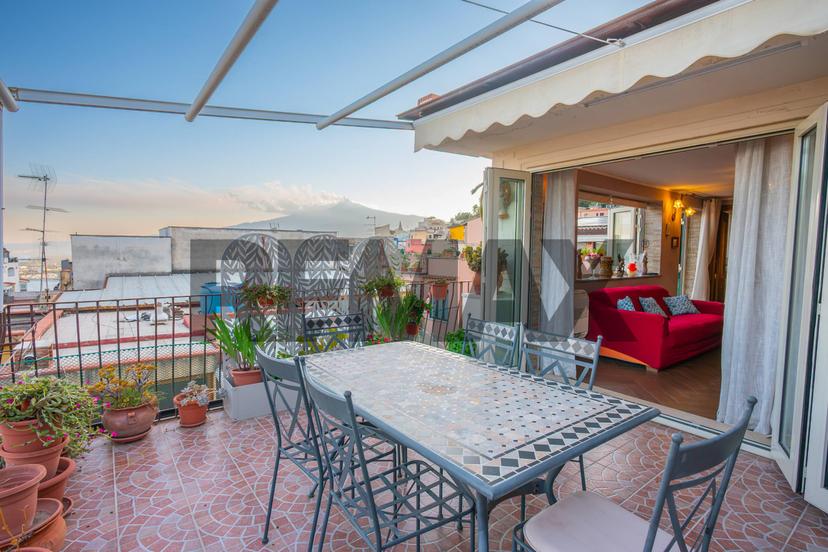 Appartamento in Via Timoleone 13, Taormina