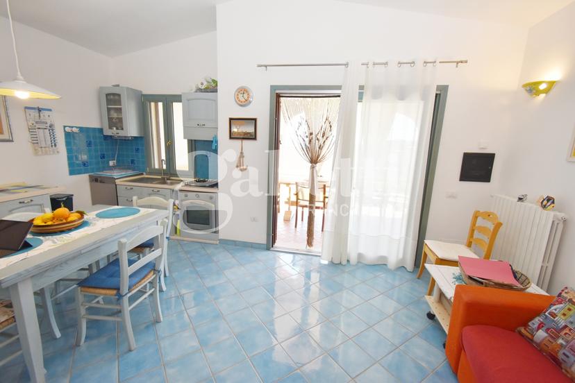 Villa a schiera in Via Donatello  99, Loiri Porto San Paolo
