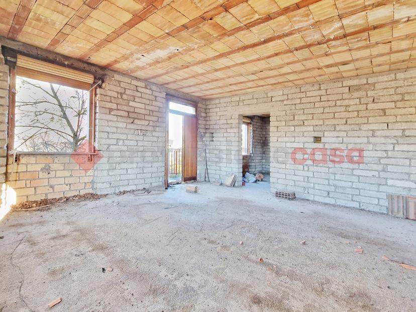 Casa indipendente in Via di Pettino 10, L'Aquila — foto 2 di 5