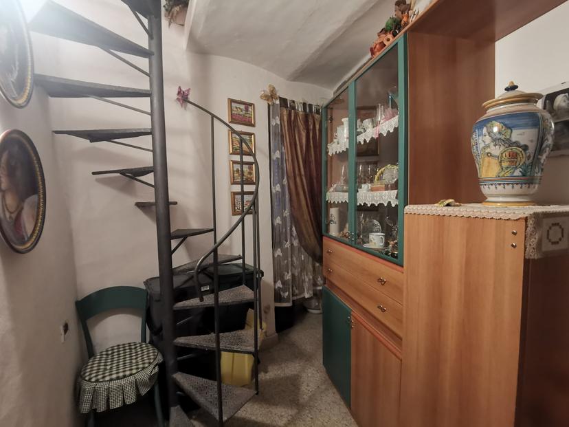 Casa indipendente in Via San Rocco, Farindola — foto 3 di 5