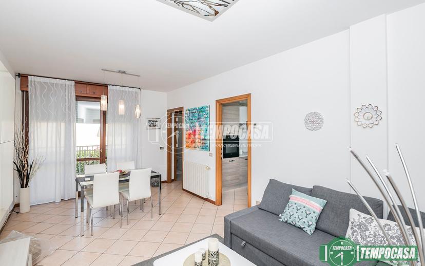 Bilocale in Via G. Falcone 29, Borgo San Giovanni — foto 4 di 5