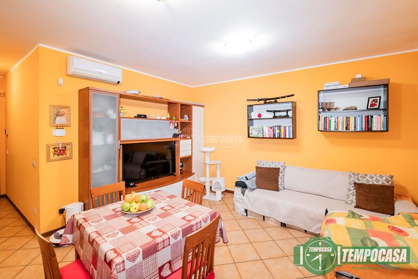 Trilocale in Via Walter Tobagi, Gugnano 2, Casaletto Lodigiano — foto 3 di 5