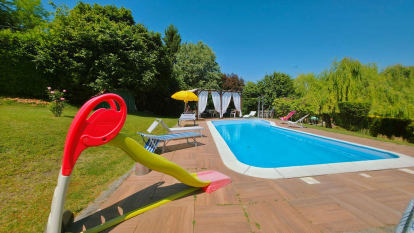 Casa indipendente in Frazione Revignano 86, Asti