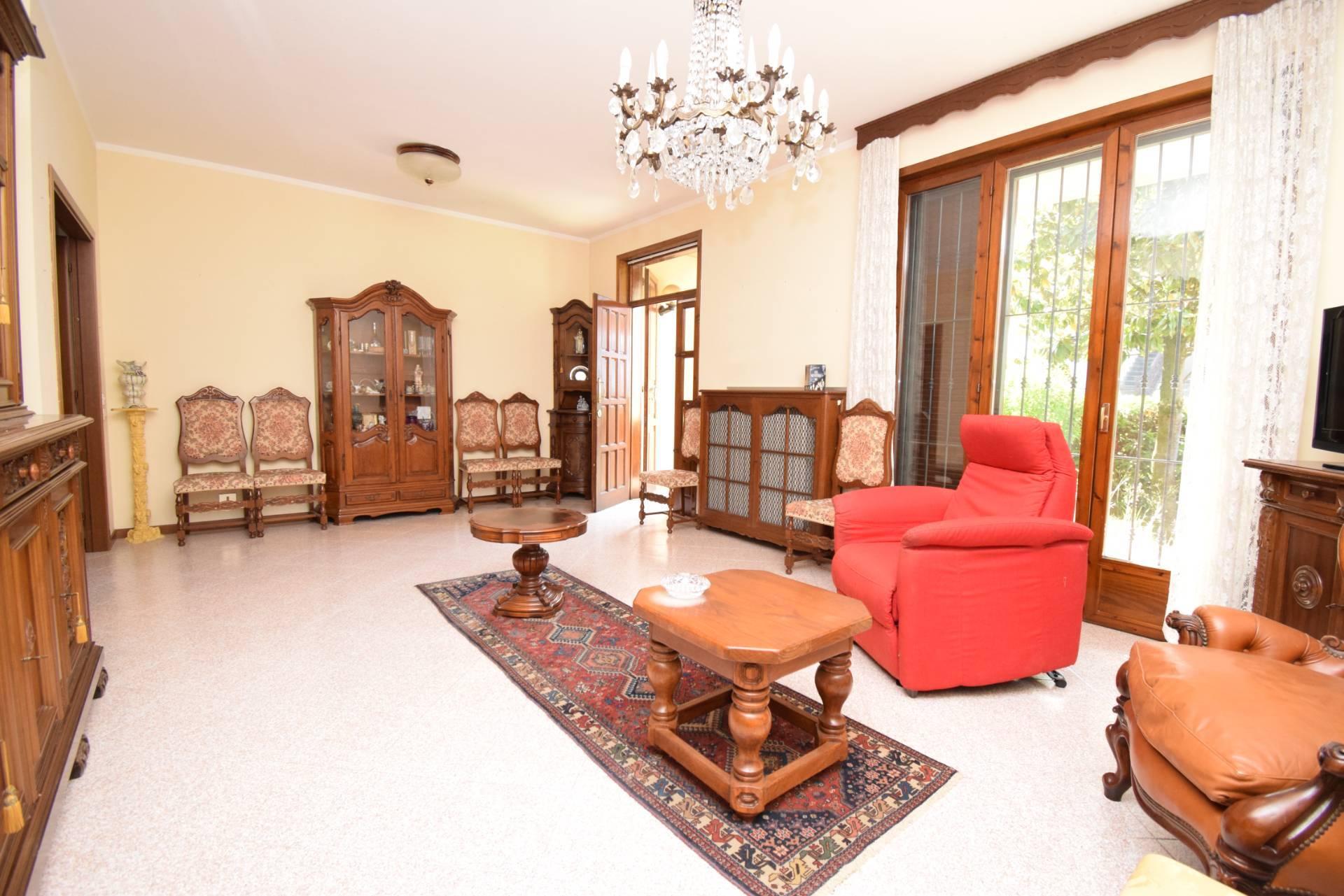 Casa indipendente in Via Salvo d'Acquisto 77, Salsomaggiore Terme