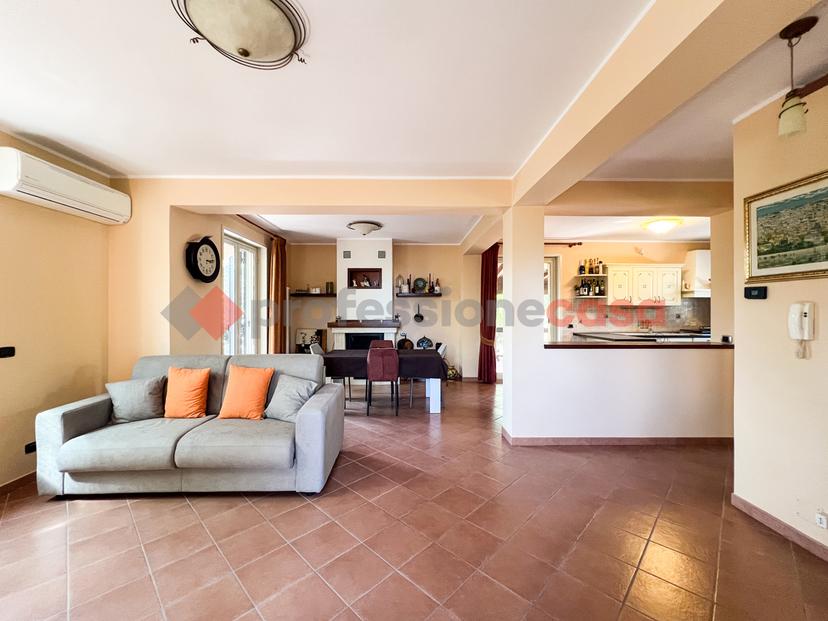 Villa in Via Professore Gaetano Martino 36, San Filippo del Mela — foto 5 di 5