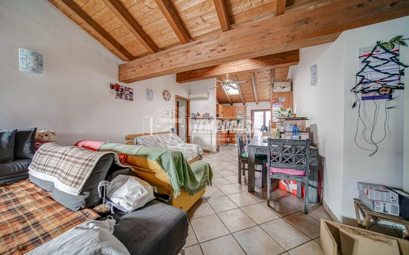 Trilocale in Via Genova 4, Azzate — foto 3 di 5