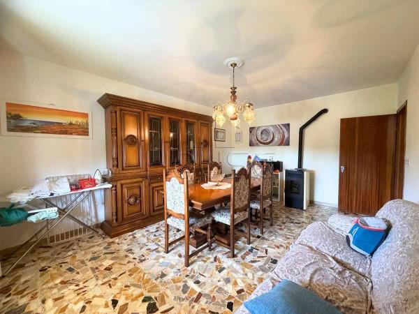 Trilocale in Via Cesare Battisti, Pietralunga