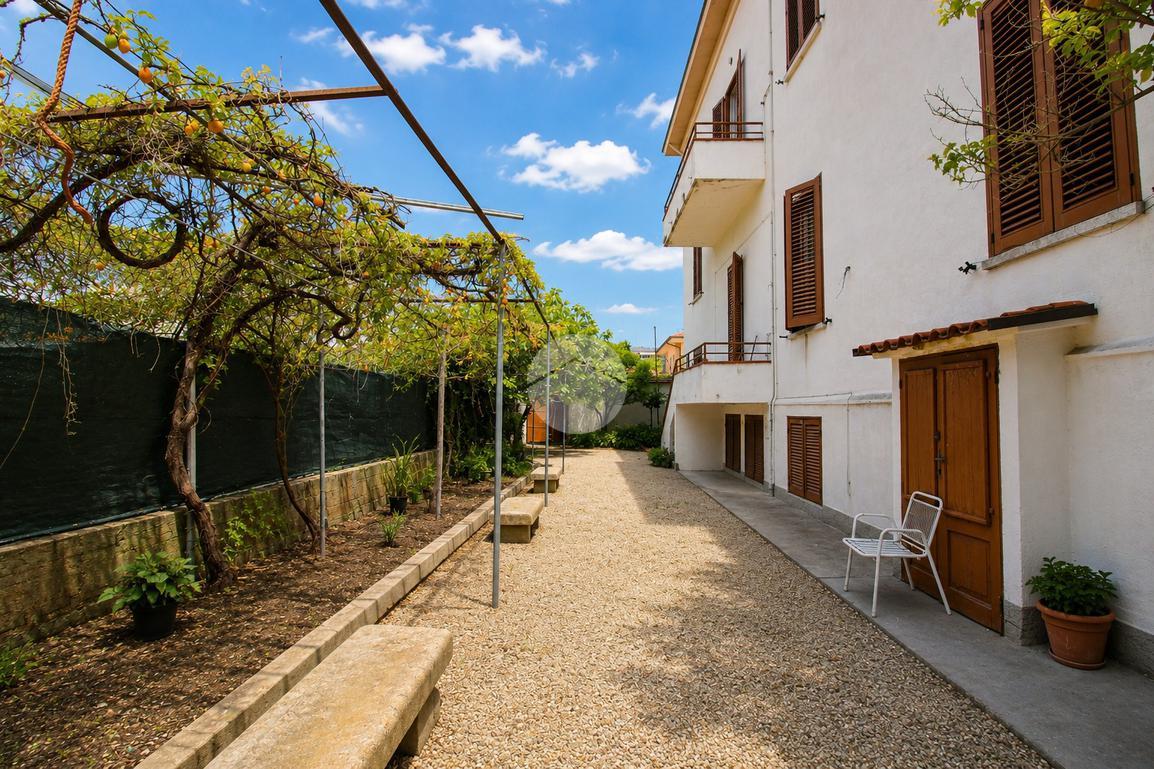 Villa in Via Nazionale 1, Roseto degli Abruzzi