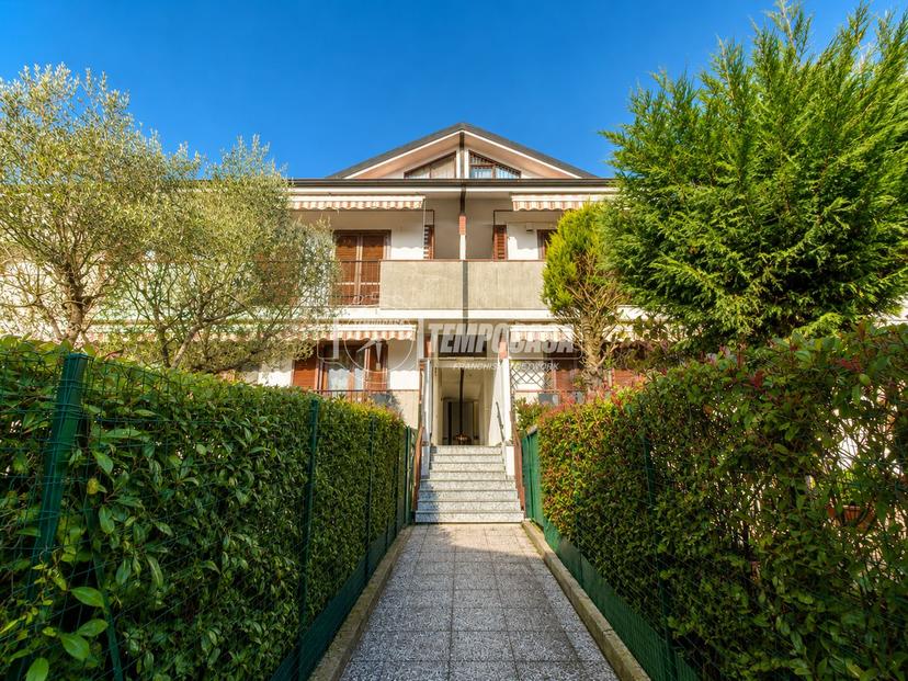 Quadrilocale in Via Emilia, Vermezzo con Zelo — foto 3 di 5