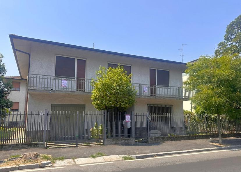 Villa in Via Solferino 9, Pavia — foto 2 di 5