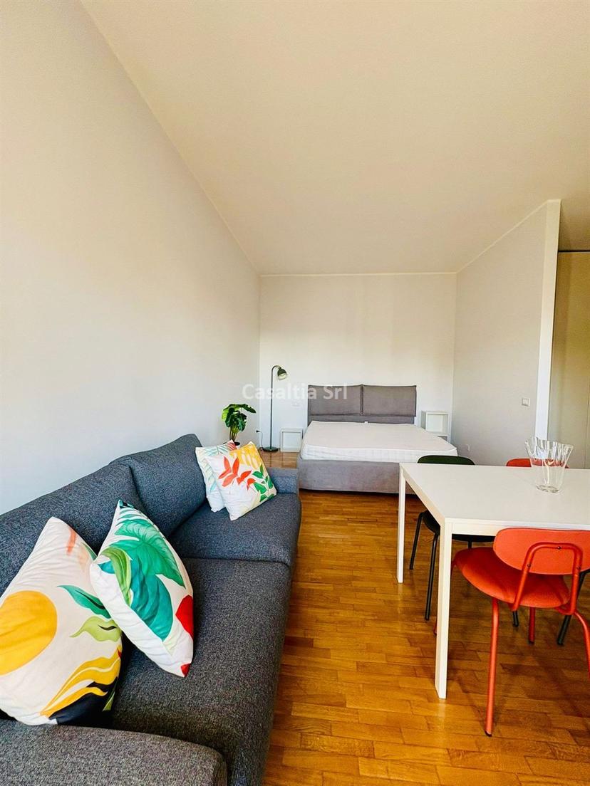 Monolocale in Via Alfonso Capecelatro 32, Milano