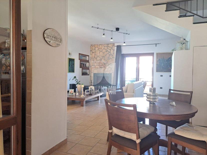 Villa a schiera in Via Sibaris, Crotone — foto 2 di 5