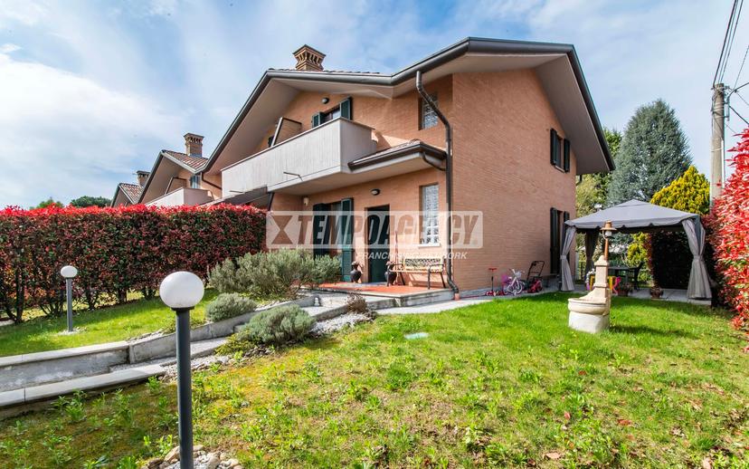 Villa a schiera in Via Ugo Foscolo 28, Gerenzano — foto 4 di 5