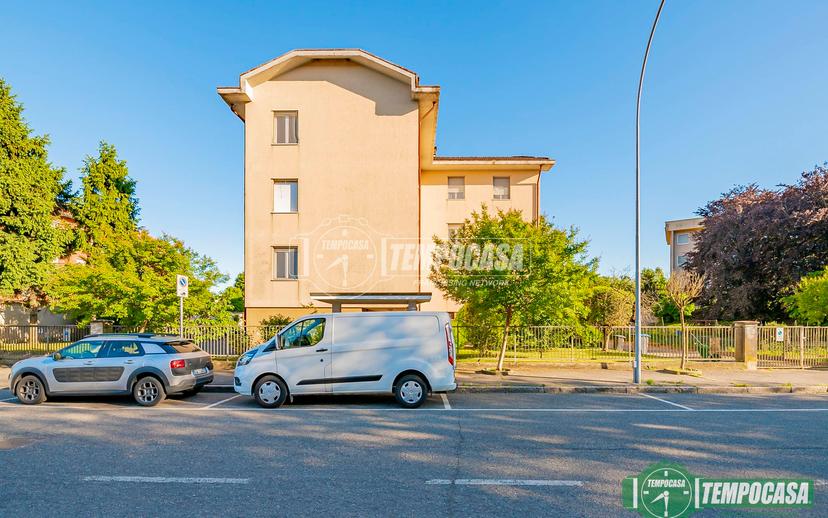 Quadrilocale in Via Papa Giovanni XXIII 14, Tavazzano con Villavesco — foto 2 di 5