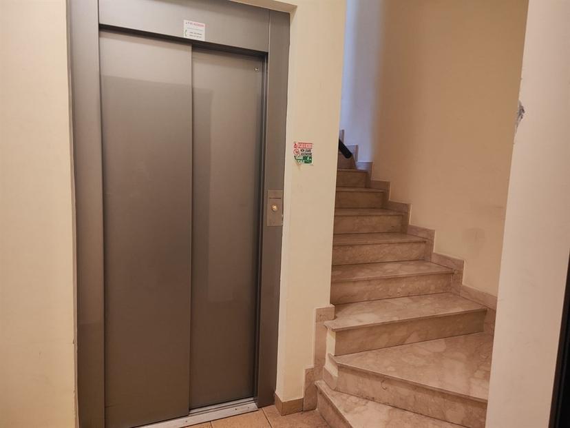 Trilocale in Via Vincenzo Bellini, Valverde — foto 2 di 5