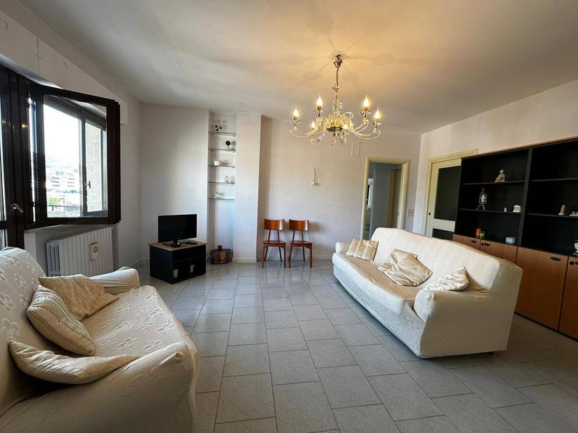 Appartamento in Via Pescara, Chieti