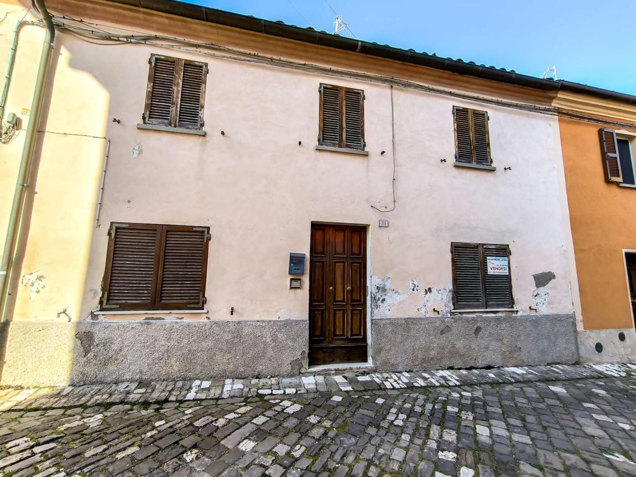 Casa indipendente in Via Roma, Sassocorvaro Auditore