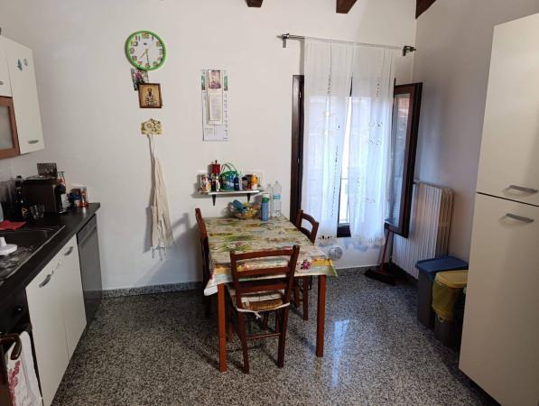 Trilocale in Via Ugo Foscolo, Savignano sul Panaro