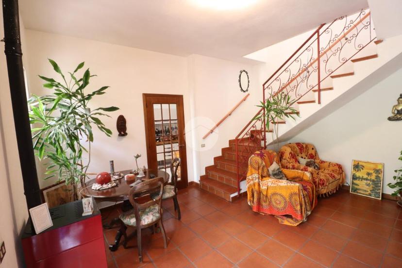 Casa indipendente in Vico II Riva Villasanta 14, Cagliari — foto 2 di 5
