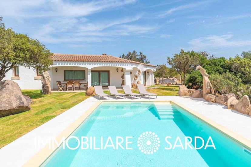Villa, Arzachena