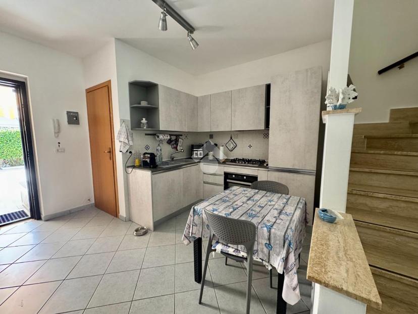 Villa a schiera in Viale Sicilia, Sabaudia — foto 3 di 5