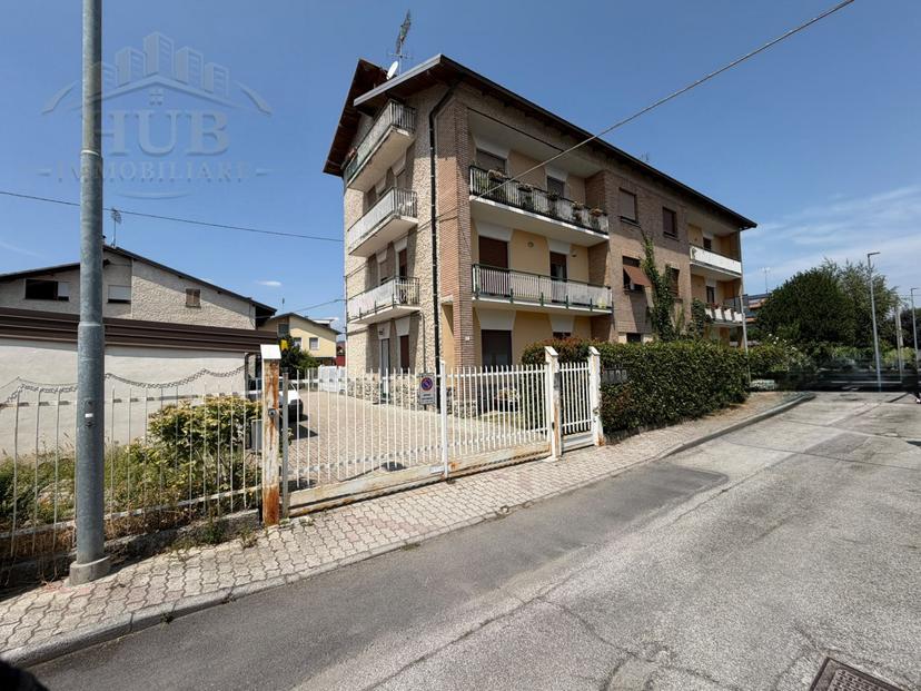 Trilocale in Via Edelweiss, Borgo San Dalmazzo — foto 2 di 5