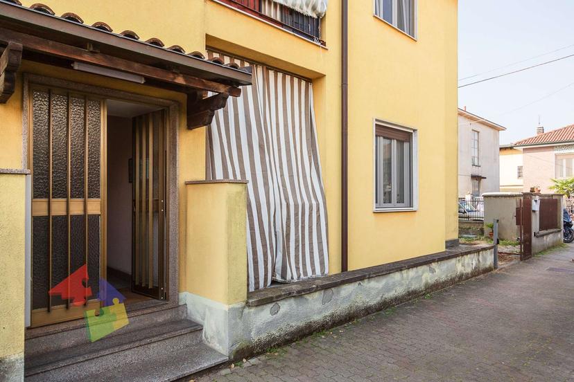 Trilocale in Via Ada Negri 40, Motta Visconti
