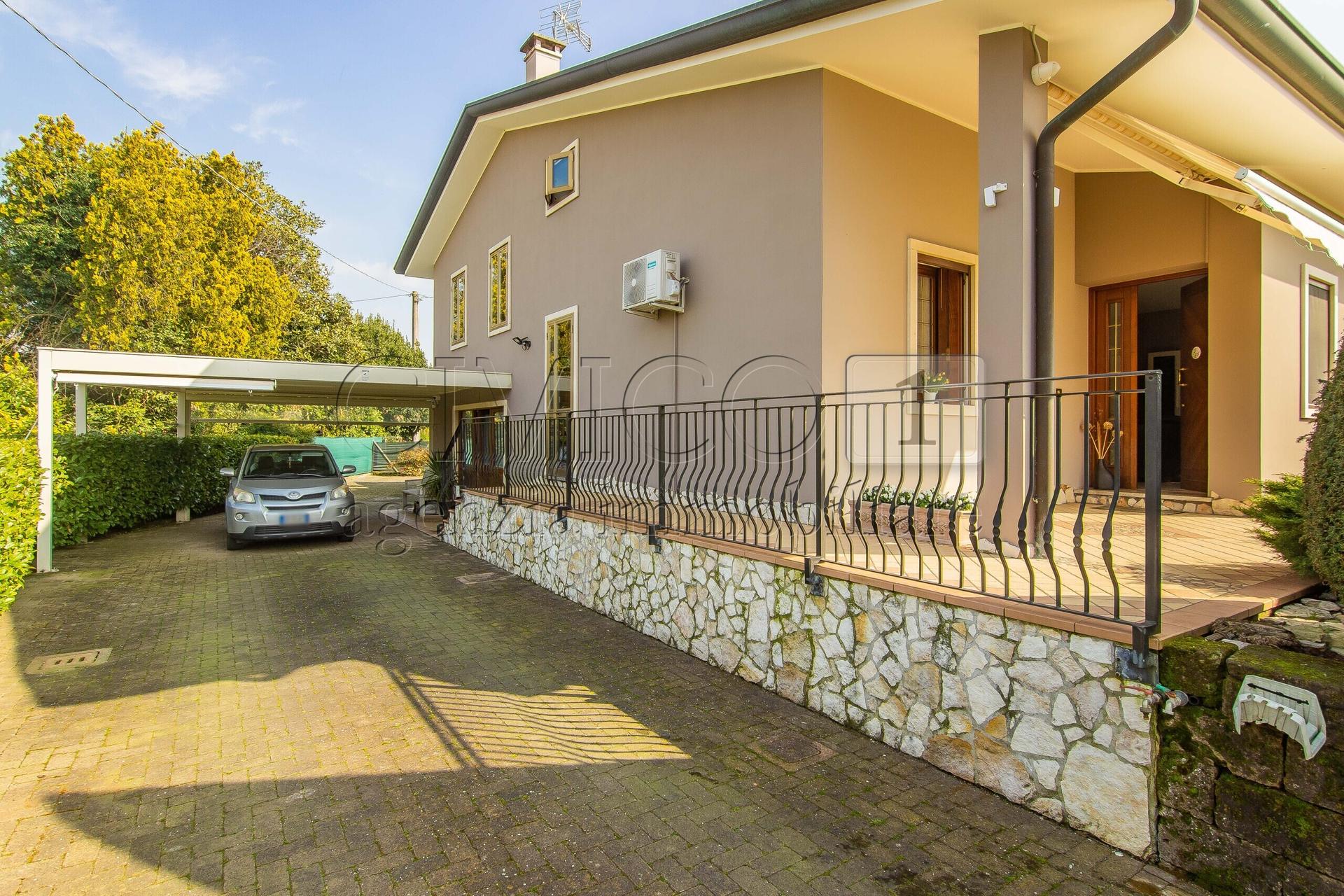 Villa a schiera in Via Ponte 88, Barbarano Mossano