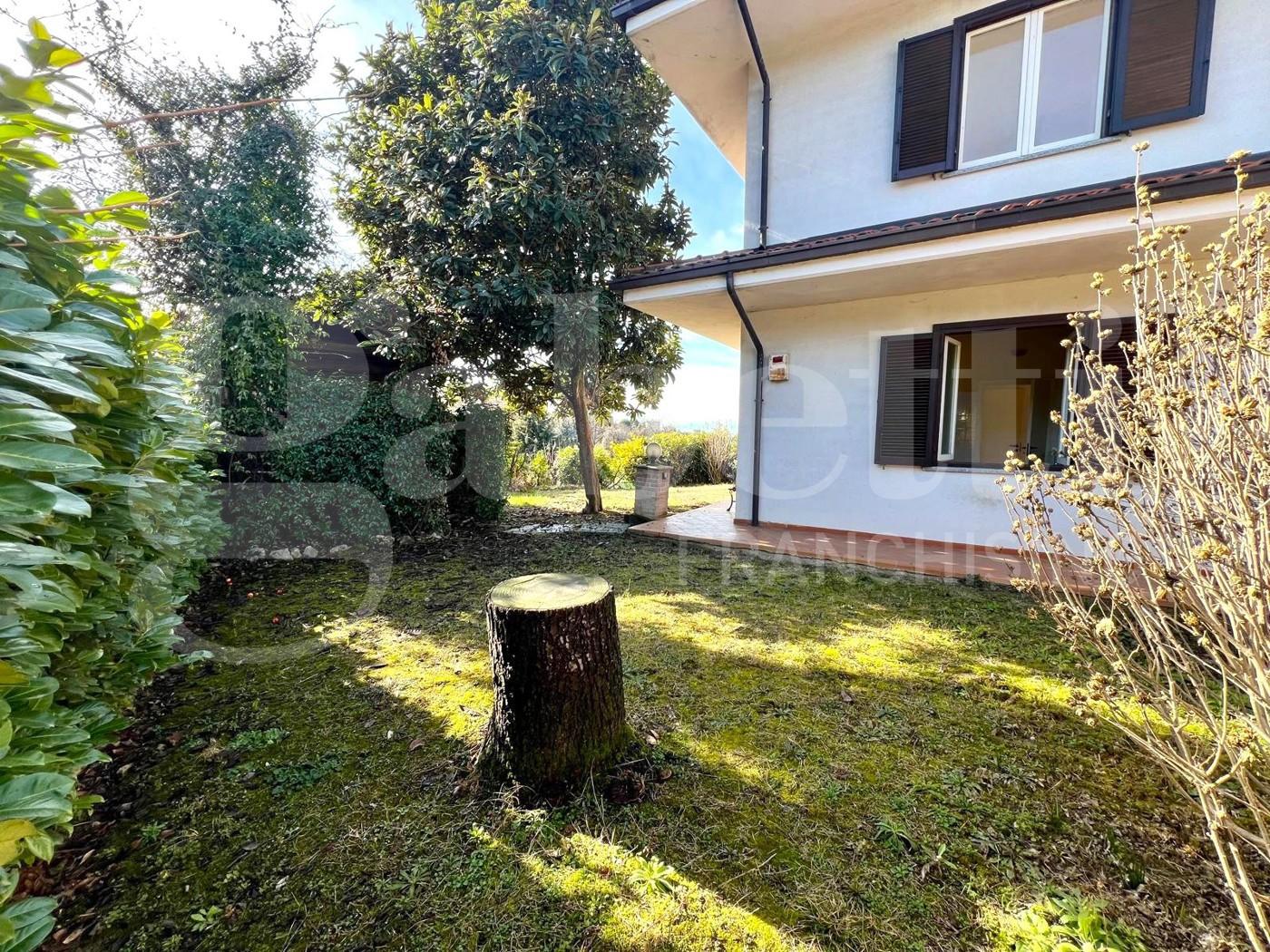 Casa indipendente in Via Capitano Laneri, Verduno