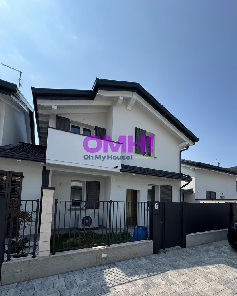 Villa a schiera in Via Nava 30, Gorla Minore — foto 2 di 5