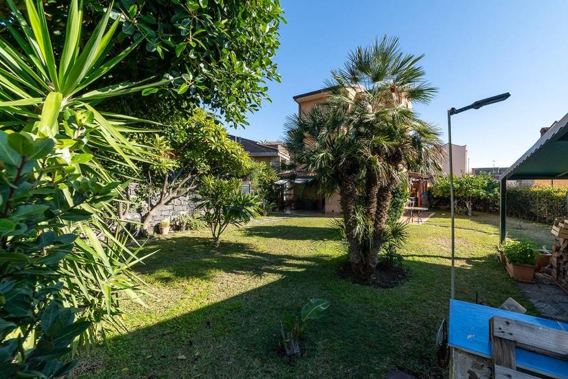 Villa in Via XXI Aprile 45, Aci Castello — foto 5 di 5