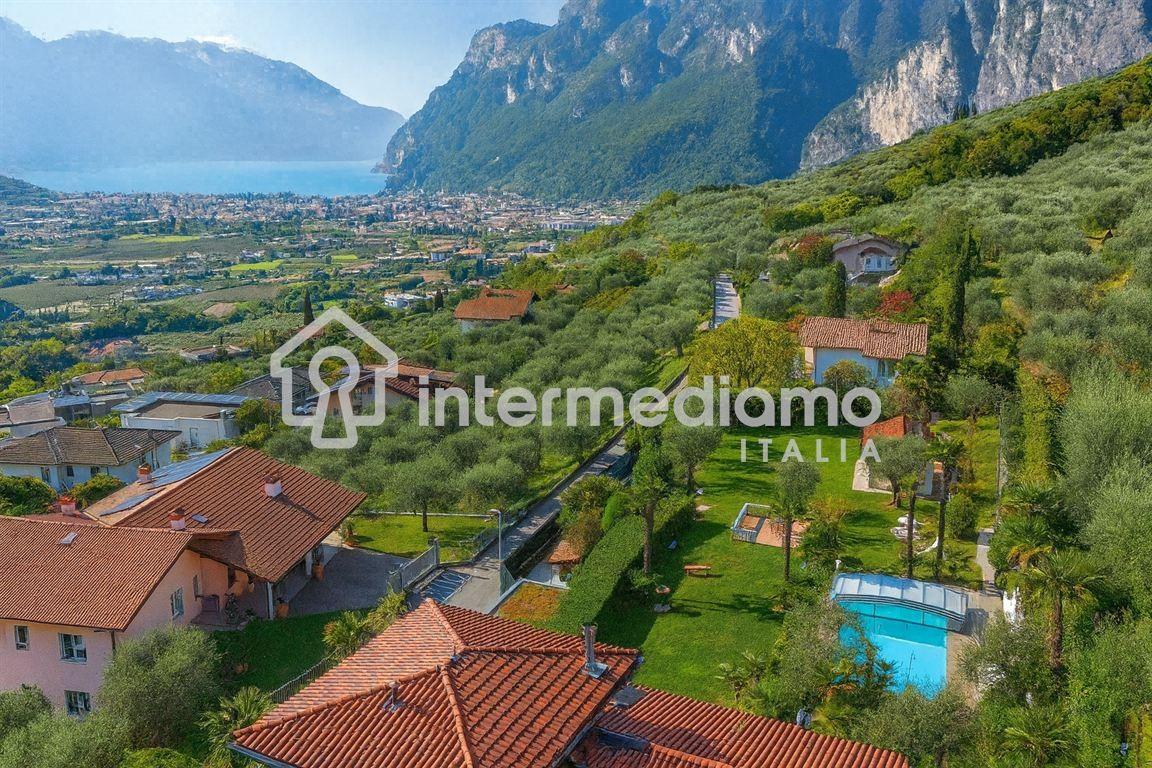 Villa, Riva del Garda