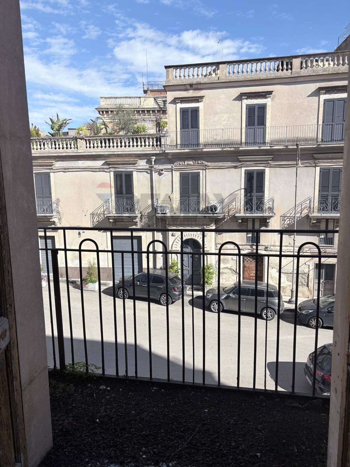 Casa indipendente in Via Roma 6-8, Francofonte