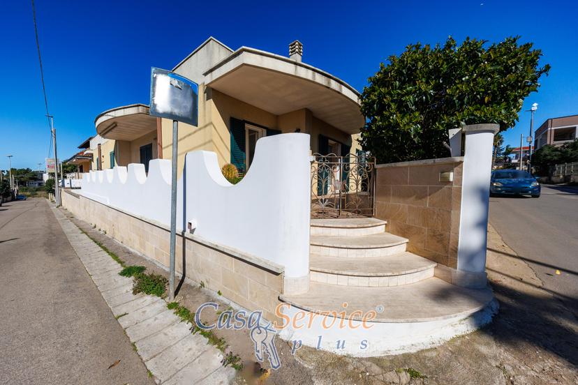 Villa in Via Supersano, Casarano — foto 4 di 5