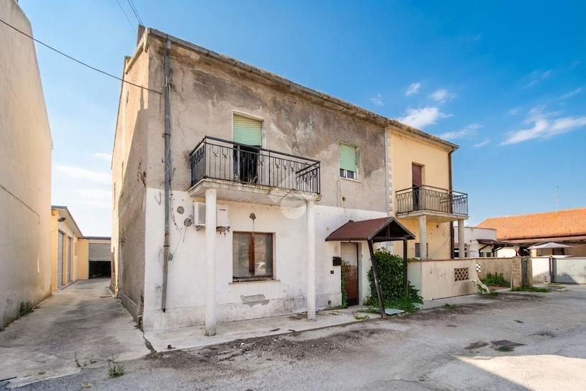 Casa indipendente in Contrada Piane S. Pantaleone 149, Miglianico — foto 3 di 5