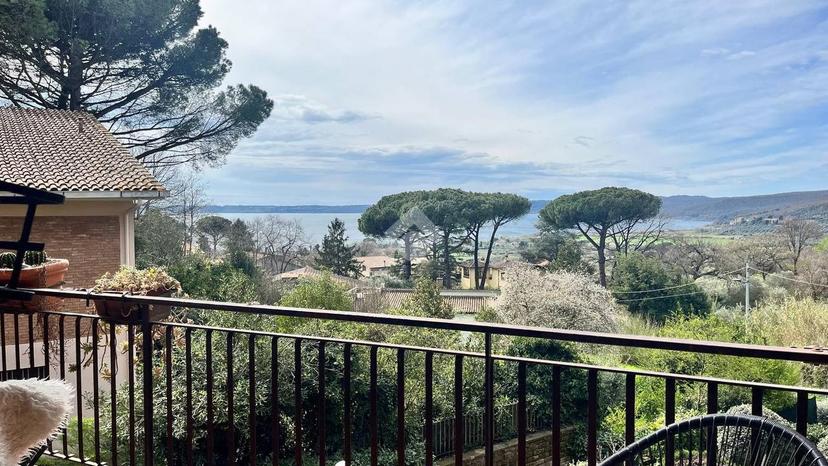 Villa in Via Parigi, Trevignano Romano — foto 2 di 5