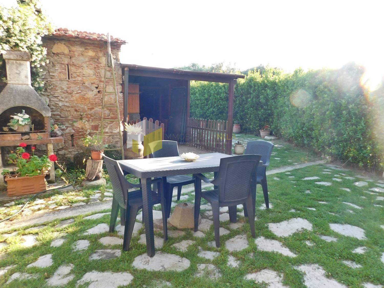 Casa indipendente in Oberdan, Vecchiano
