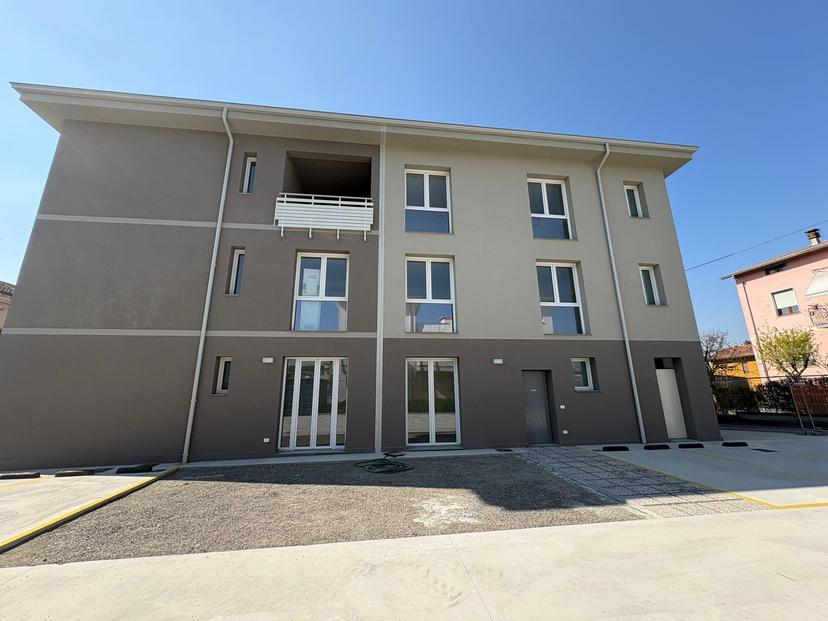 Bilocale, Castel San Giovanni — foto 4 di 5