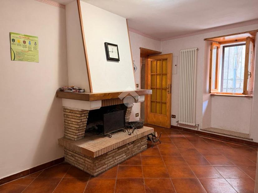 Trilocale in Via Borgo di Sopra 11, Soriano nel Cimino — foto 2 di 5