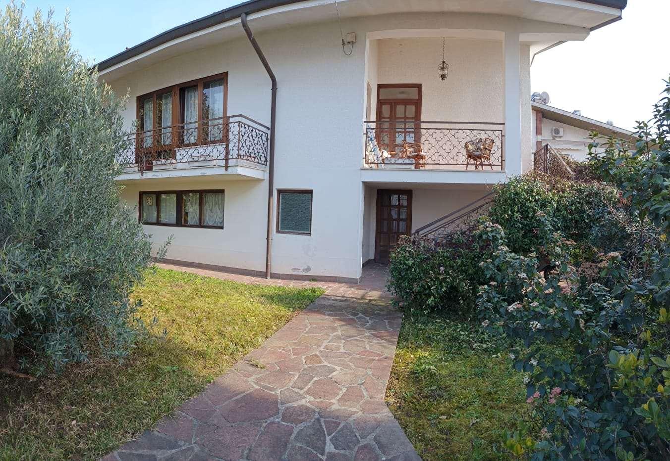 Villa unifamiliare in Via Terza Armata 58, Gorizia