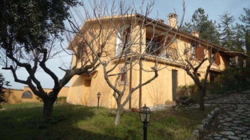 Casa indipendente in S. Maria delle Grazie, Scandriglia — foto 2 di 5
