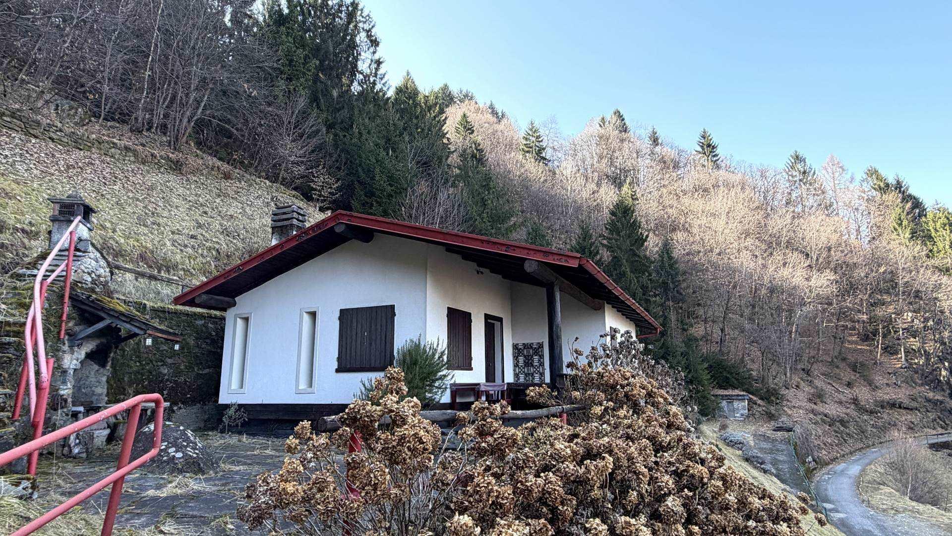 Casa indipendente in Loc. Piantina, Cosio Valtellino